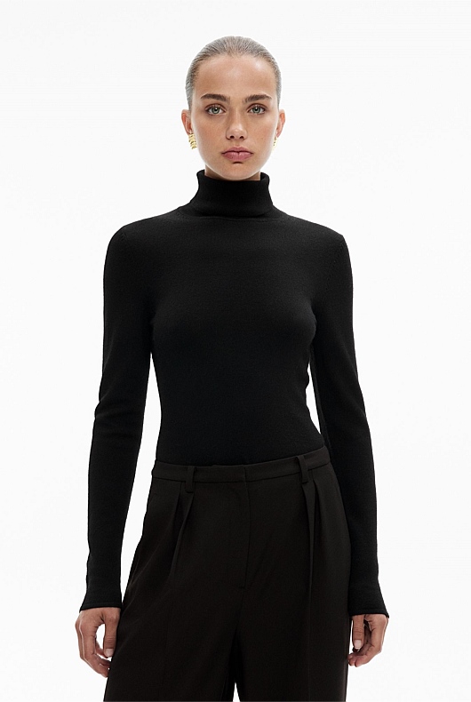 Wool Hi Neck Knit