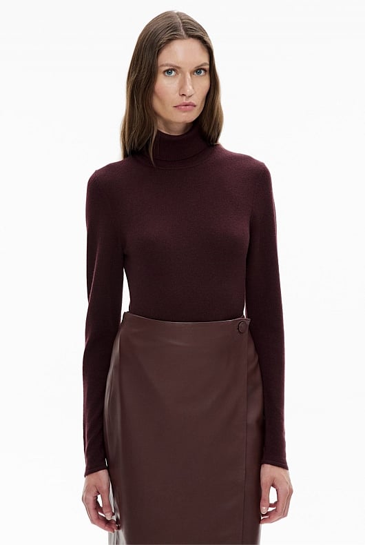 Wool Hi Neck Knit