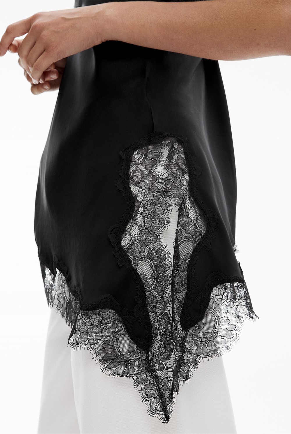 ワンピース ASYMMETRY LACE CAMISOLE Black Asymmetrical Lace Camisole - Women's Camisoles | Witchery