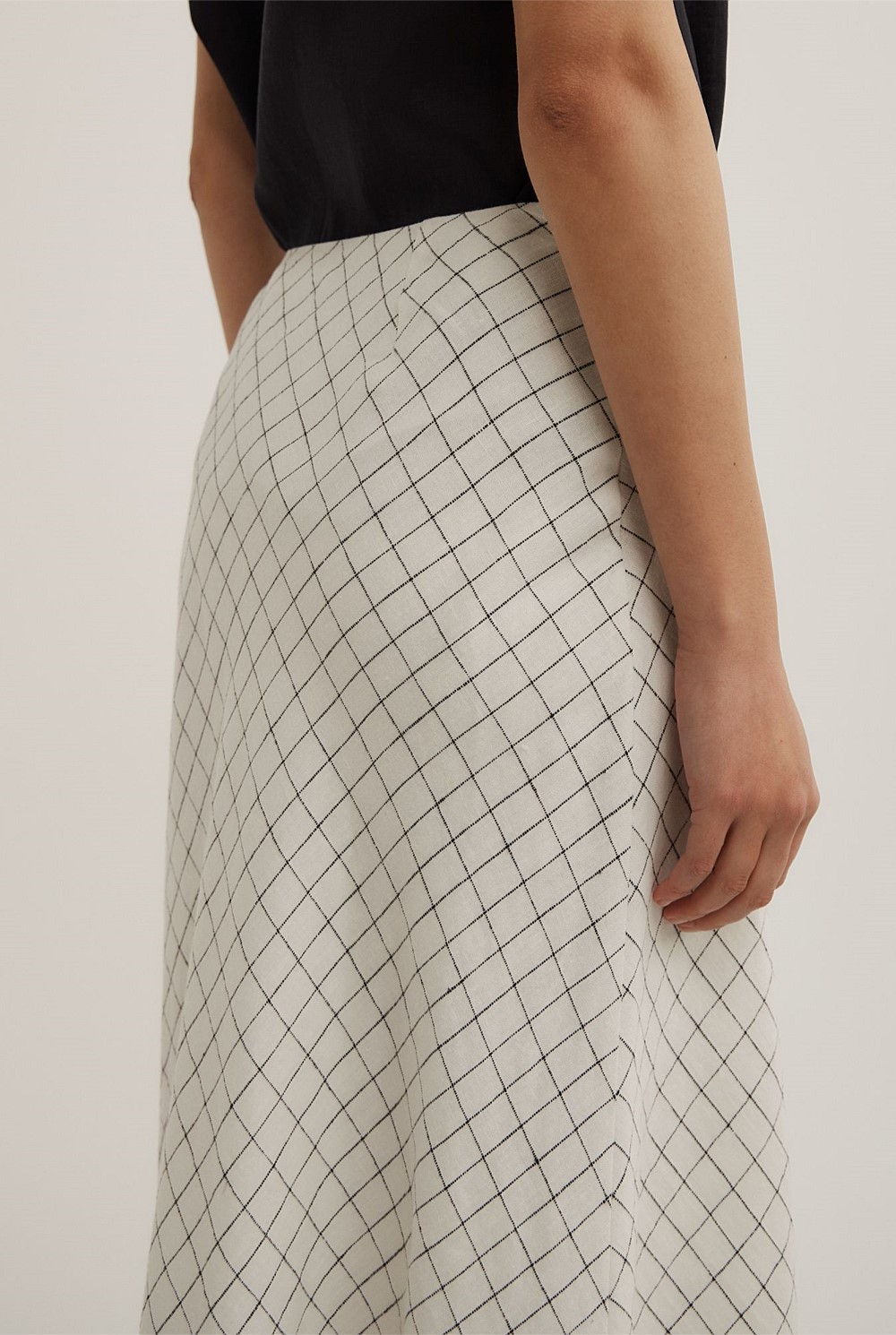 Yd Check Bias Linen Slip Skirt - Women's Midi Skirts | Witchery